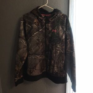 Women’s RealTree Camo Under Armour zip-up hoodie